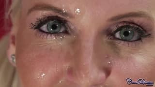 Com esse boquete, qualquer um pode ficar excitado Com esse boquete, qualquer um pode ficar excitado