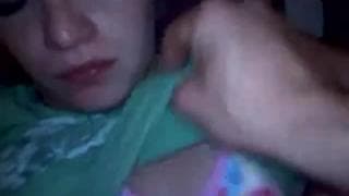 Cena amadora com sexo oral e penetração Cena amadora com sexo oral e penetração