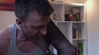 A curiosidade sexual de Ella Hughes A curiosidade sexual de Ella Hughes