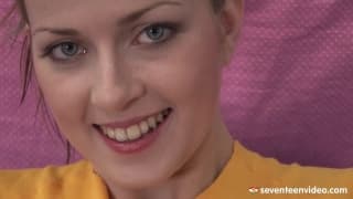 Essa loira depravada vai adorar essa massagem