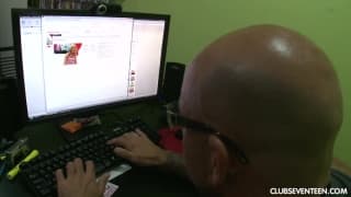 Procurando numa página uma puta pra fuder