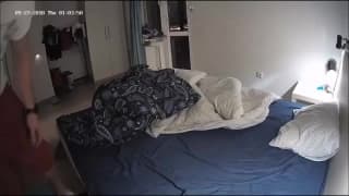 Gravando sua foda antes de dormir ao vivo na câmera Gravando sua foda antes de dormir ao vivo na câmera