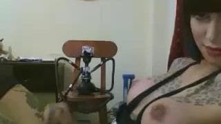 Harley Trap se tatuou e ficou com tesão. Harley Trap se tatuou e ficou com tesão.