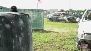 Três lésbicas cheias de tesão lambem seus corpos e gostam de foder