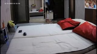 Clair faz um doce broche e cavalga nesse filme de sexo amador