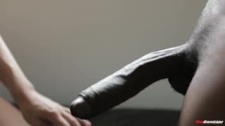 Esse bebê precisa e merece um pau negro