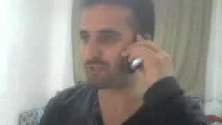 No telefone, ele bate punheta bem legal!