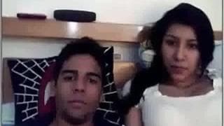 Jovem casal de indianos se filma em caseirinho safado! Jovem casal de indianos se filma em caseirinho safado!