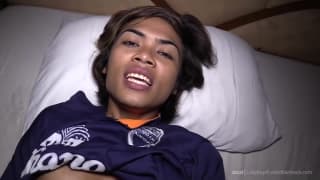 Vadia travesti leva pau no cuzinho até encher Vadia travesti leva pau no cuzinho até encher