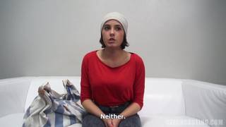 Essa garota vai ao seu primeiro casting pornô Essa garota vai ao seu primeiro casting pornô