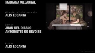 Duas lésbicas gostam de comer spaghetti antes do sexo Duas lésbicas gostam de comer spaghetti antes do sexo