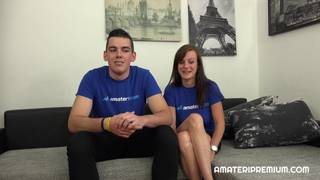 Video de sexo amador com um casal novinho num casting porn Video de sexo amador com um casal novinho num casting porn