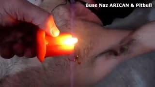 Travesti turco se divertindo com seu submisso mascarado Travesti turco se divertindo com seu submisso mascarado