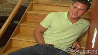 Punhetas e brinquedos sexuais causam ejaculação intensa Punhetas e brinquedos sexuais causam ejaculação intensa