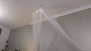 Sara Jay se masturba e tem orgasmo para nós