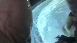 A loira chupa e masturba o pau do seu homem na hidromassagem A loira chupa e masturba o pau do seu homem na hidromassagem