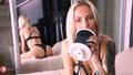 Asmr extremamente sexy com uma linda loira milf