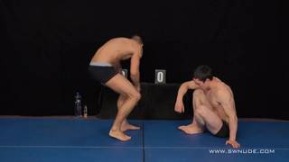 Radan Flex e Libor Duhec em uma luta emocionante