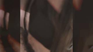 Tranny de olhos vendados chupando um pinto Tranny de olhos vendados chupando um pinto