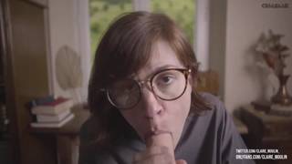 Claire Moulin dançando sensualmente para os seus fãs Claire Moulin dançando sensualmente para os seus fãs