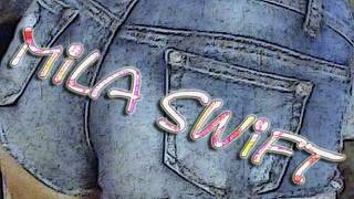 Mila Swift, transexual loira com um enorme galo