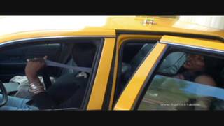 Ele entrou em um táxi e fodeu duas trans negras Ele entrou em um táxi e fodeu duas trans negras