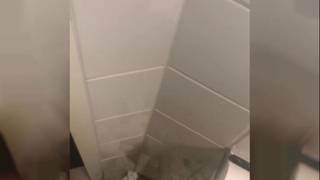Aurora chupa piça preta e lambe o esperma Aurora chupa piça preta e lambe o esperma