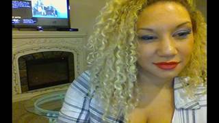 A Mina é uma perfeita vagabunda amadora de boquete