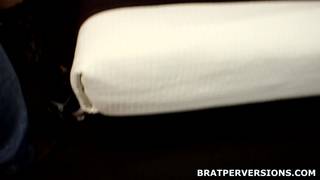 Negão comemorando o aniversário de sua garota peituda com sexo Negão comemorando o aniversário de sua garota peituda com sexo