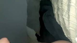 Casal no cio transando na posição estilo cachorrinho Casal no cio transando na posição estilo cachorrinho