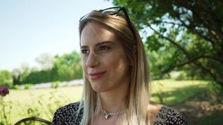 Amy Douxxx fica impressionada ao ver o pênis enorme e negro de Jack Rippher