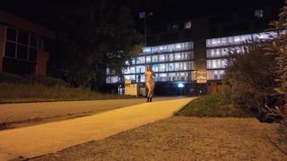 Louise é a jovem francesa que está se masturbando com seu vibrador Louise é a jovem francesa que está se masturbando com seu vibrador