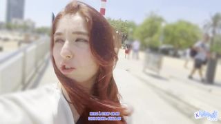 Duas lésbicas francesas que não demoram a penetrar uma na outra com seus strapons