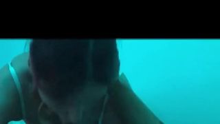 O que a Naiade faz com sua boca é delicioso e indescritível.