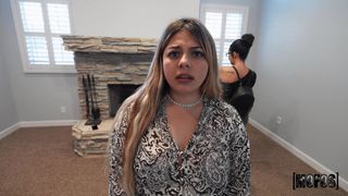 Parker Ambrose, fode Isabella Jules durante uma porta aberta!